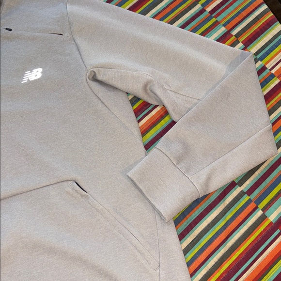New Balance Mens Tech Knit Hoodie Pullover Grey Size M NEW WITH TAGS!$110 retail - Picture 4 of 15